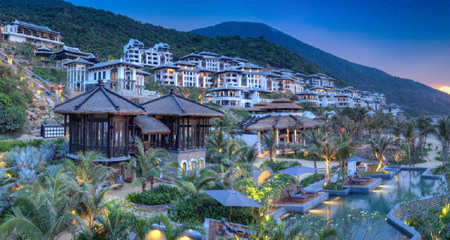 InterContinental Danang Sun Peninsula Resort được hai lần được vinh danh