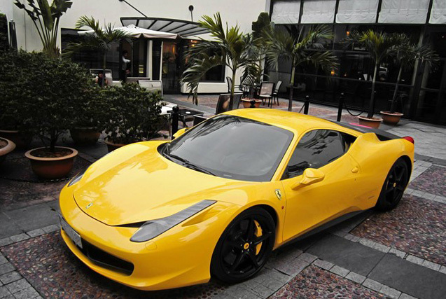 Những siêu xe hàng đầu từng xuất hiện trên phố Hà Nội