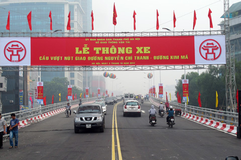 Thông xe cầu vượt dầm thép lớn nhất cả nước
