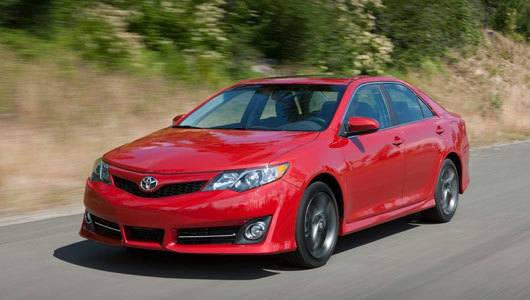 Chê Camry hết thời, nhà giàu Việt Nam lạc hậu?