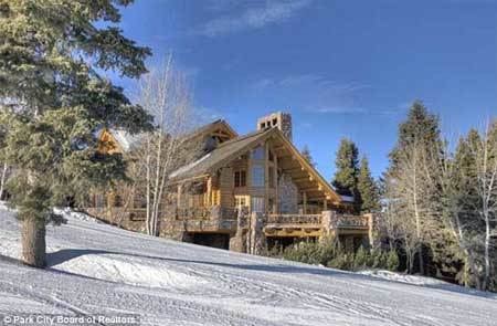 Nhà gỗ đơn sơ, giá 9 triệu đô của chính trị gia Mỹ