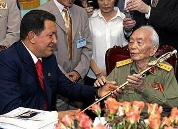 Văn võ của lòng nhân