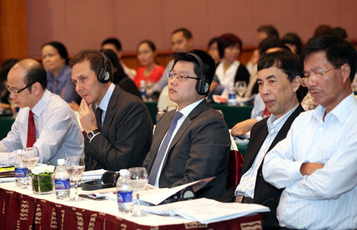 Loại bỏ các ‘ông chủ’ lũng đoạn ngân hàng