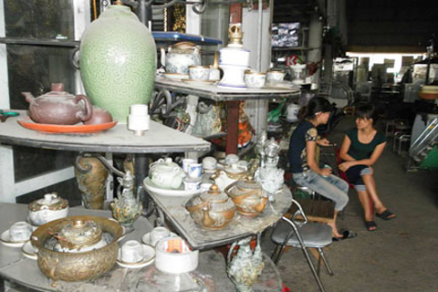 'Siêu thị' đồ cũ trúng đậm thời khó