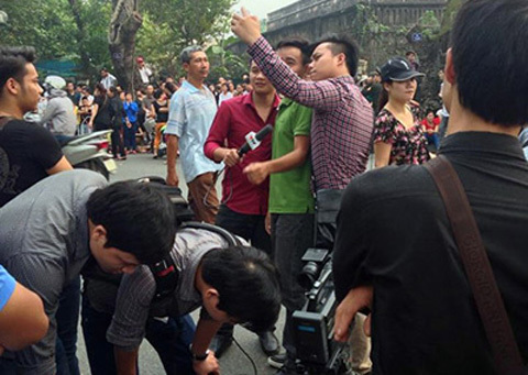 VTV truy tìm nhân viên phản cảm trong Quốc tang