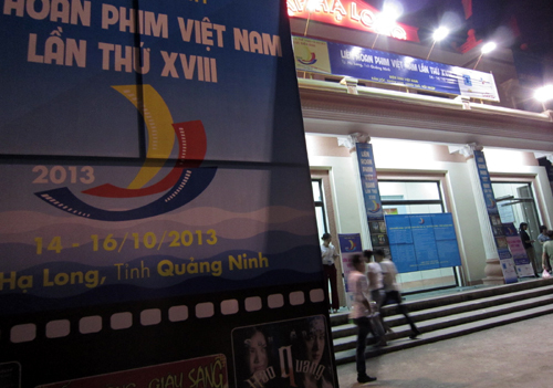 Lộn xộn và thiếu sinh khí ở Liên hoan phim 18