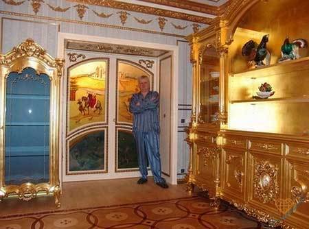 Kiểu khoe của để tìm vợ của đại gia Tây