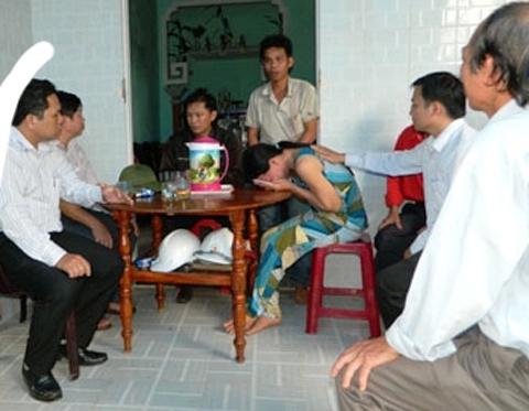 Kể lại giây phút sạt lở núi vùi lấp 5 người