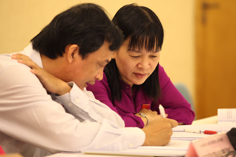 Bức bối về  khoảng cách