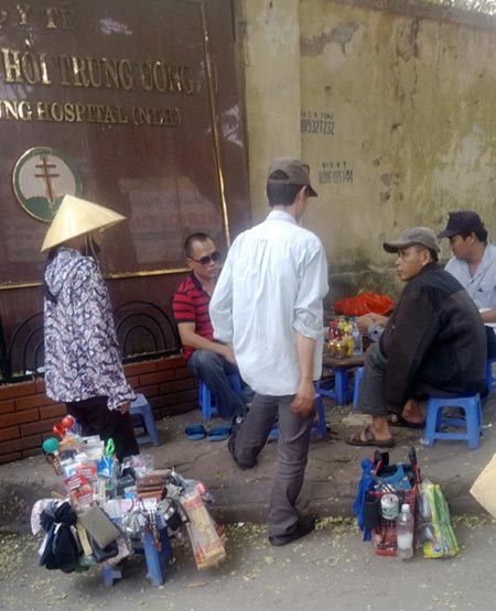 Nơi bán trà đá nguy hiểm nhất Hà Thành