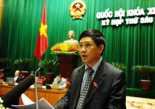 Sợ trù dập không dám tố sếp thu nhập 'khủng'