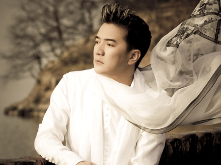 Đàm Vĩnh Hưng kể về nỗi buồn mất nhà, ba mẹ ly hôn