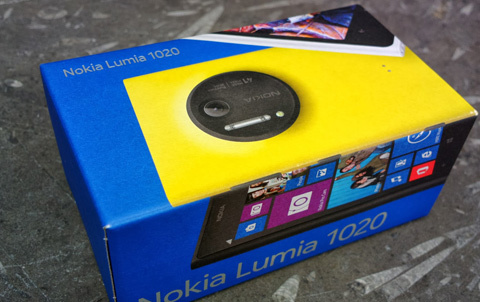 Lumia 1020, Nokia, giảm giá