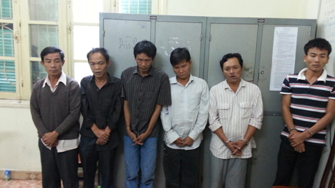 Bắt nhóm ‘siêu trộm’ chuyên trà trộn đám đông móc túi