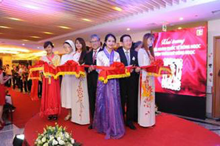 Bệnh viện Hồng Ngọc khai trương cơ sở mới