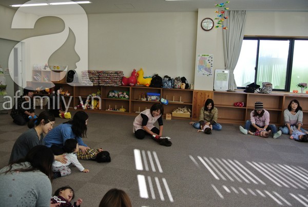 Lớp dạy cách chơi với con cực hay của mẹ Nhật tại Tokyo