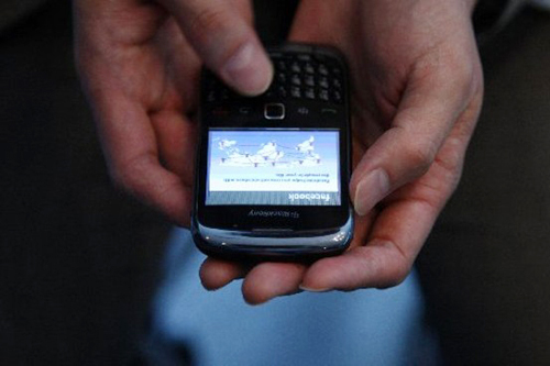 Facebook muốn thôn tính BlackBerry?