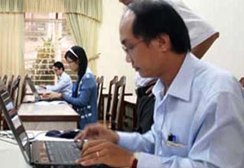 Ba tiến sĩ tranh chức viện phó