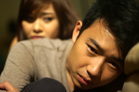 Làm phim về trò bẩn tung clip sex lên mạng