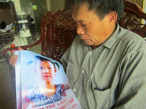 Bất thường vụ dì chết lõa thể, cháu mất tích