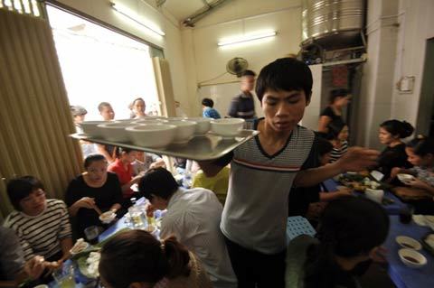 Choáng với bún đậu đệ nhất Hà Thành