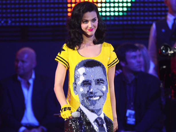 Katy Perry vượt Tổng thống Mỹ về độ