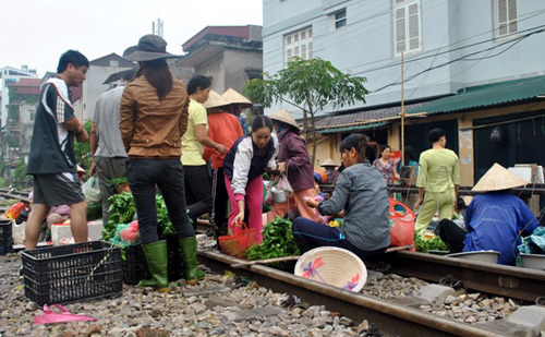 Giật mình 'chợ tử thần' ở Hà Nội