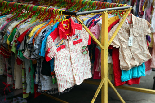 Hiểm họa tiềm ẩn từ chợ đồ cũ