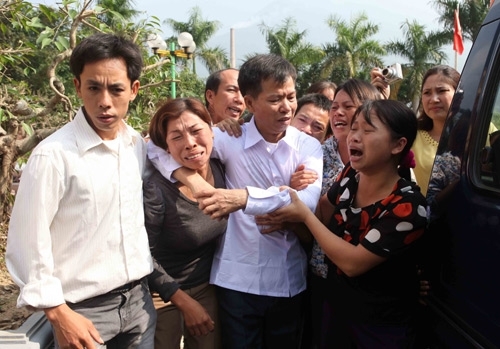 Phó Chủ tịch Bắc Giang đến nhà động viên ông Chấn