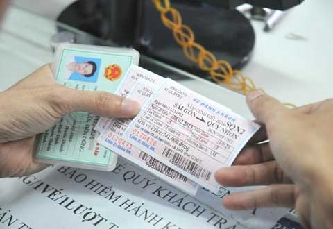 Bộ GTVT 'vạch' sai phạm trong bán vé tàu