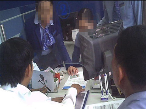 ‘Cò’ ngân hàng: Vay hộ rồi chiếm luôn tiền
