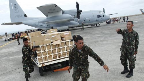 Các nước rốt ráo hỗ trợ Philippines hậu siêu bão