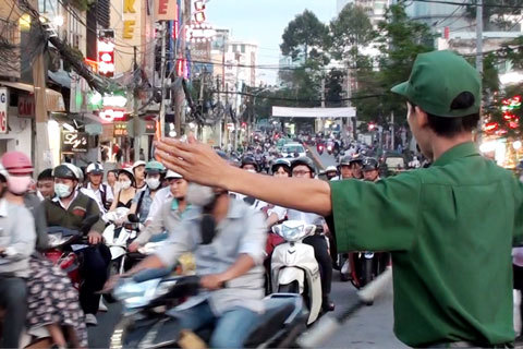 Đóng cầu, kẹt xe nghiêm trọng ở Sài Gòn