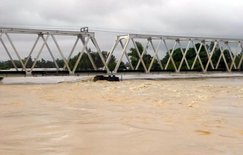 Giá điện và những cơn lũ