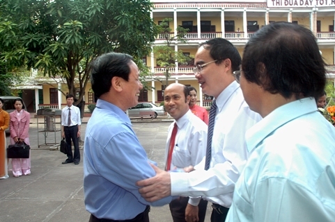 Chuyện thầy Toán mê Văn