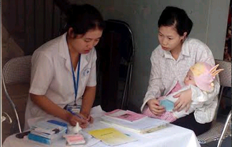 Khám sàng lọc trước tiêm chủng khó biết bệnh của trẻ