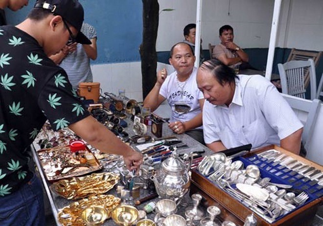 6 ngôi chợ kỳ dị trên đất Sài Gòn