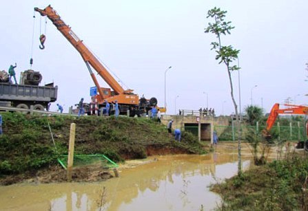 Vỡ đường ống, hơn 70.000 hộ dân Hà Nội thiếu nước