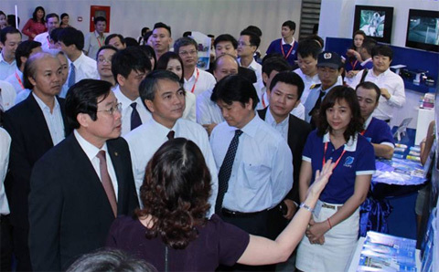 Bộ trưởng TT&TT tham dự Vietnam Telecomp 2013