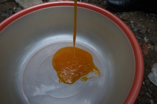 Nước phở Trung Quốc cô đặc, đóng chai thơm vàng