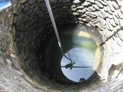 Chém chết chồng rồi nhảy giếng tự tử