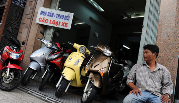 Mùa tết thê thảm, xe máy ‘ngáp ruồi’ chờ khách
