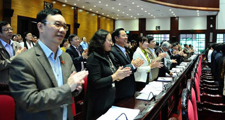 Từ 'không cấm kỵ' đến 'phút lịch sử'