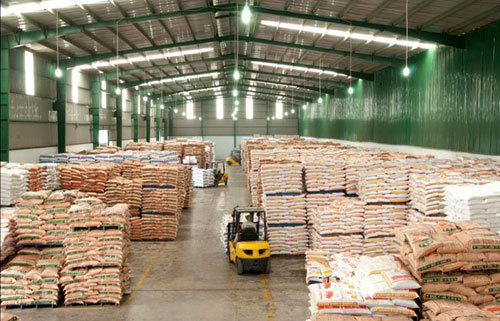 Mất nghiệp kinh doanh vì 'nuôi cáo trong nhà'