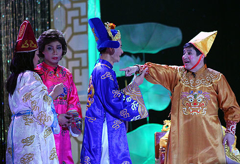 Chí Trung bất ngờ bỏ vai Táo giao thông