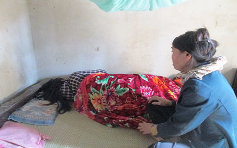 Bé gái thiểu năng bị ông già hãm hiếp nhiều lần