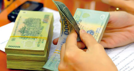 Kỷ lục thưởng Tết đầu tiên: 400 triệu/người