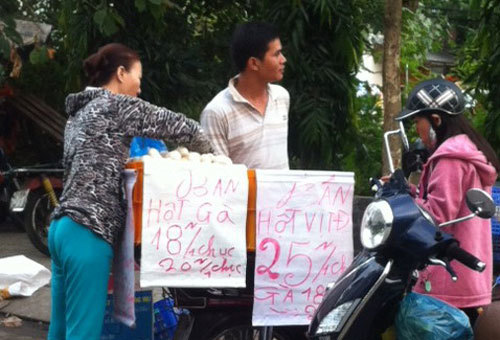 Trứng phế phẩm 5 ngàn/chục khắp chợ Sài Gòn