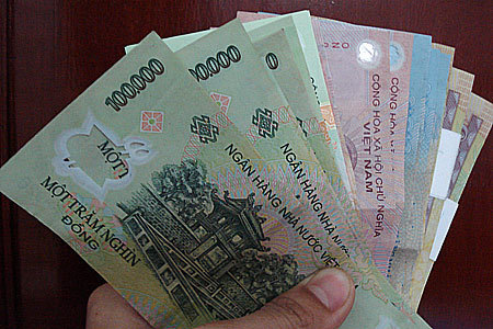 Rúng động tin Giám đốc chi nhánh ngân hàng bỏ trốn