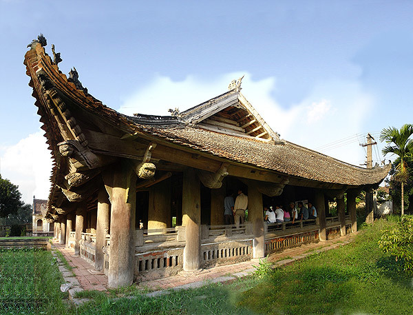 Đừng giết chết đình làng!